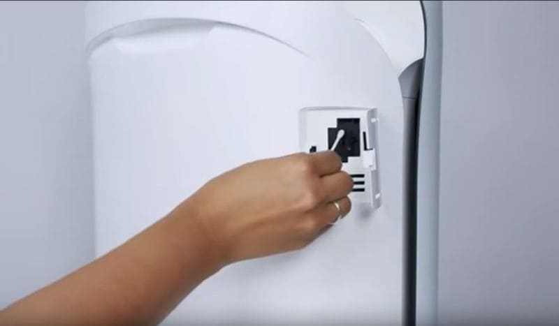 Cách hay vệ sinh máy lọc không khí tại nhà - Áp dụng ngay 4